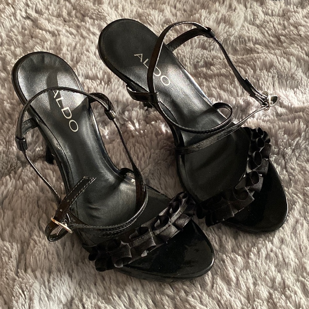 Black Aldo stiletto heels